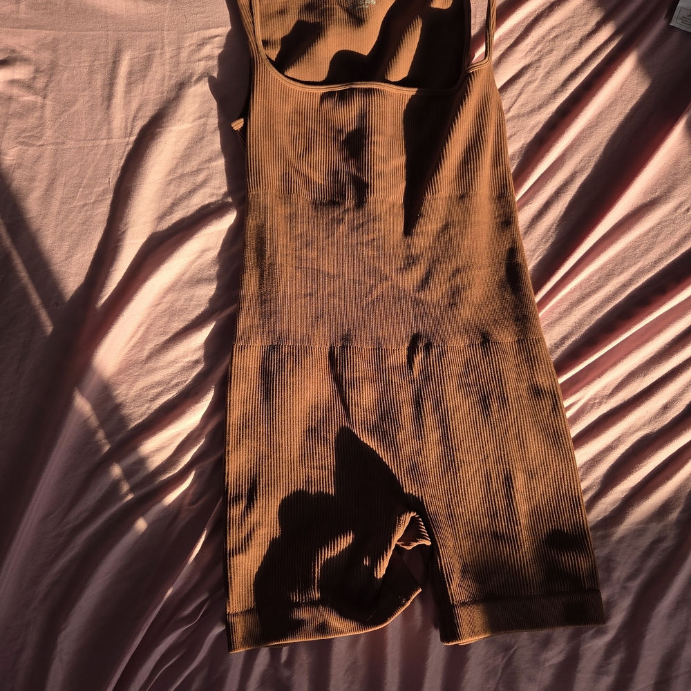 Brown Ribbed Sleeveless Bodysuit